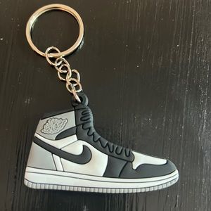 Jordan 1 retro Barons / Smoke Gray Keychain